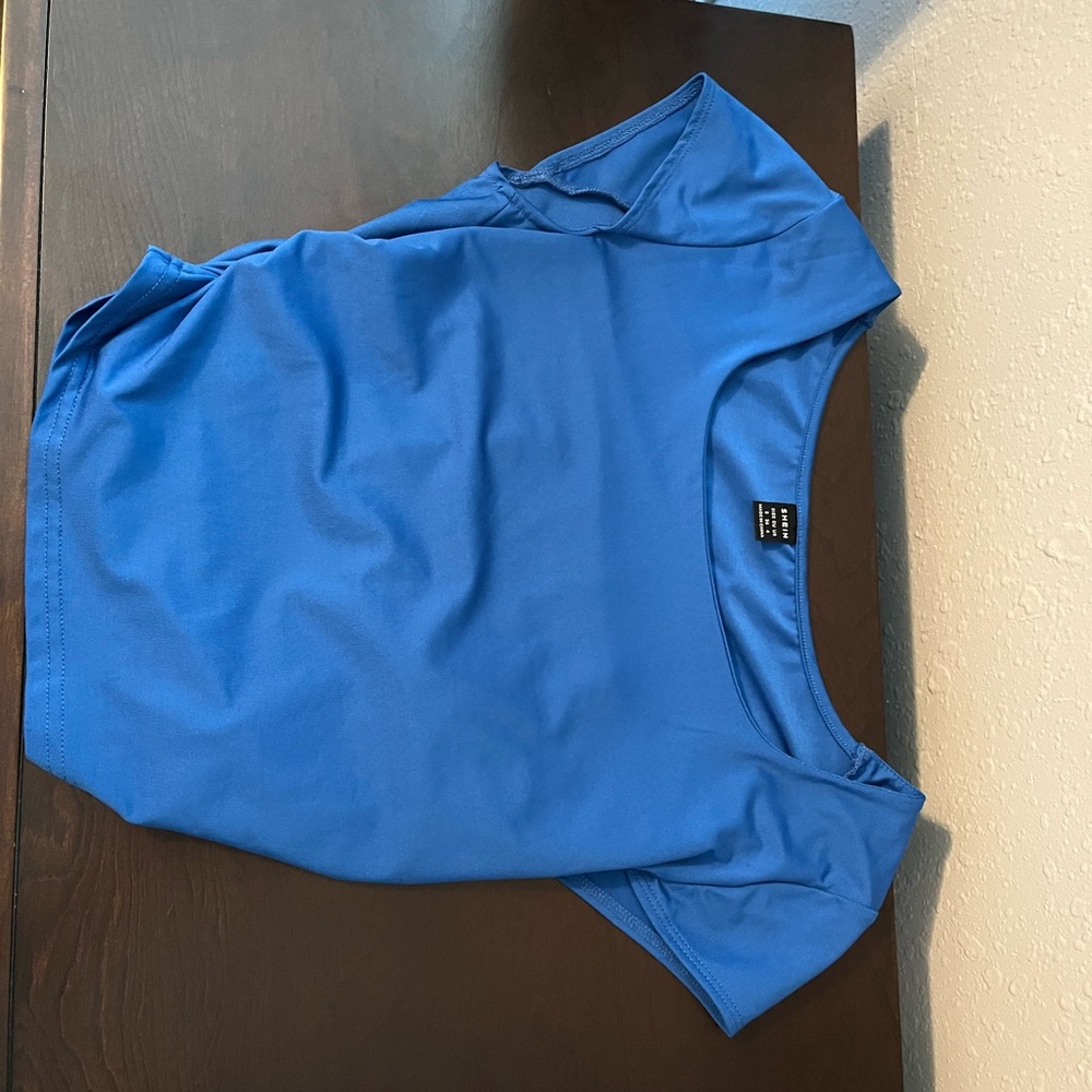 SHEIN Blue Short Sleeve Tee